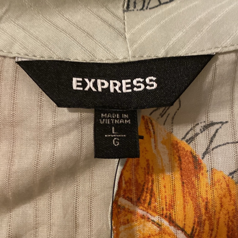 Express Blouse - Picture 3 of 4